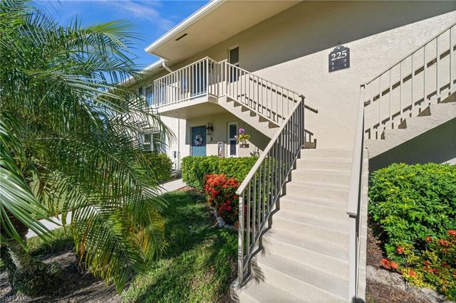 225 Memory Ln # 2464, Naples, FL 34112