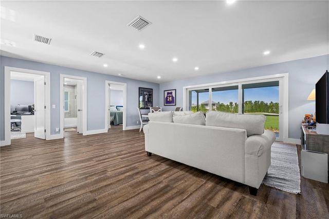 225 Memory Ln # 2464, Naples, FL 34112