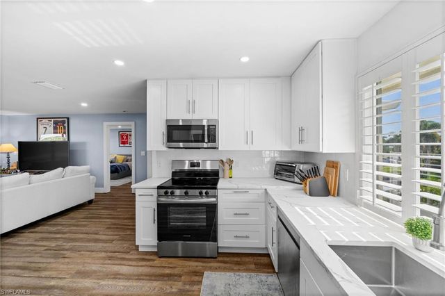 225 Memory Ln # 2464, Naples, FL 34112