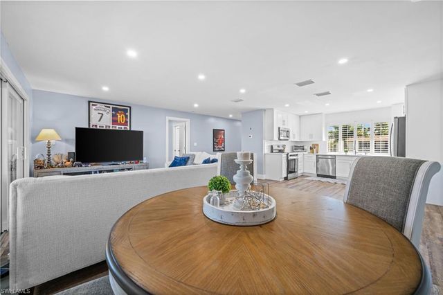 225 Memory Ln # 2464, Naples, FL 34112