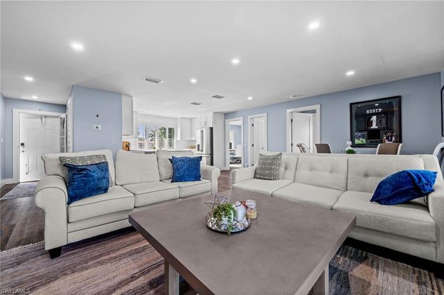 225 Memory Ln # 2464, Naples, FL 34112