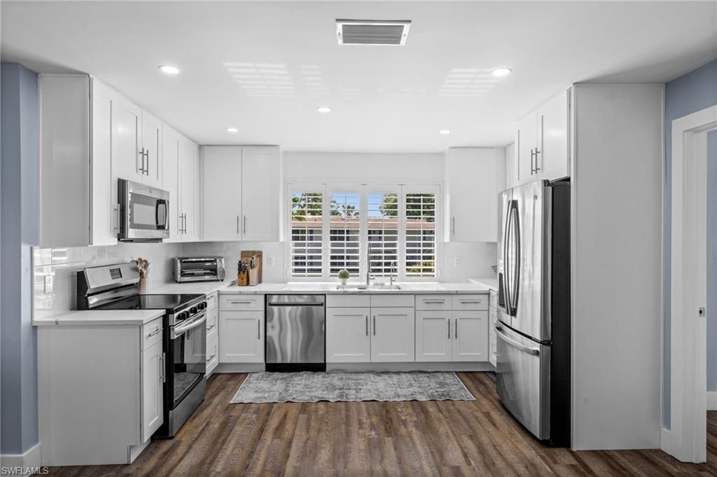 225 Memory Ln # 2464, Naples, FL 34112