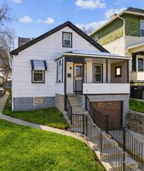 115 Frankfort Ave, West View, PA 15229