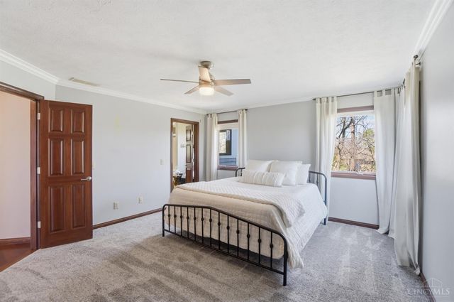 1 Pendle Point, Miamisburg, OH 45342