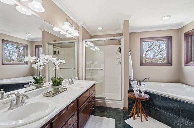 1 Pendle Point, Miamisburg, OH 45342