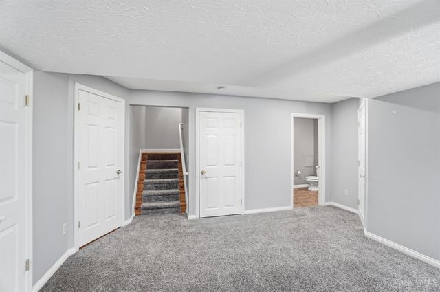 1 Pendle Point, Miamisburg, OH 45342