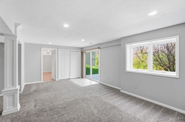1 Pendle Point, Miamisburg, OH 45342
