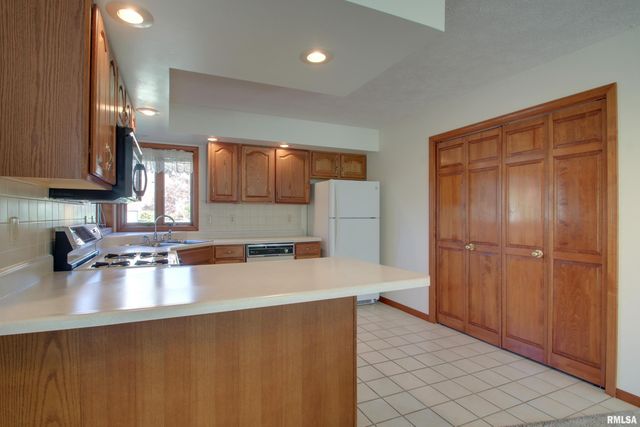 305 Shannon Drive, Quincy, IL 62301