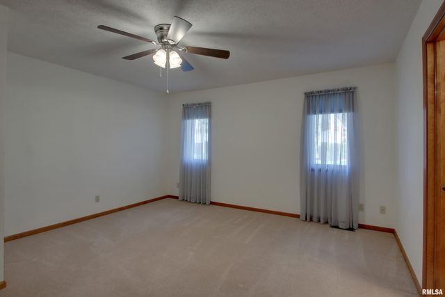 305 Shannon Drive, Quincy, IL 62301