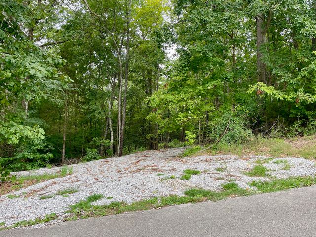 8 Beechwood Drive, Nancy, KY 42544