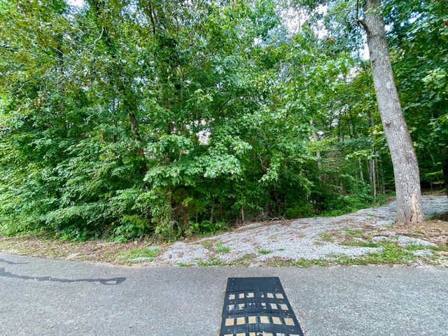 8 Beechwood Drive, Nancy, KY 42544