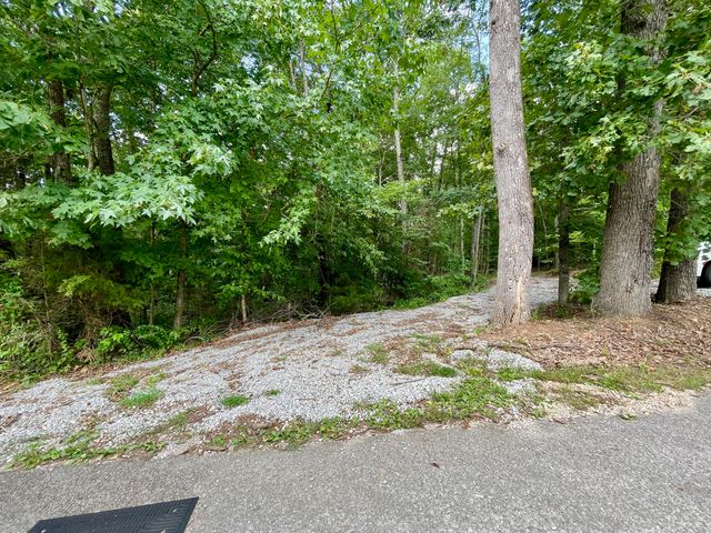 8 Beechwood Drive, Nancy, KY 42544