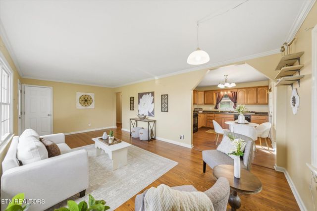 124 Crest Lane, Clinton, TN 37716