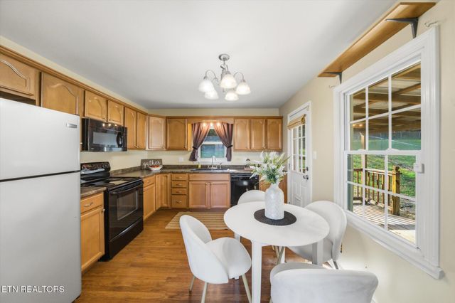 124 Crest Lane, Clinton, TN 37716