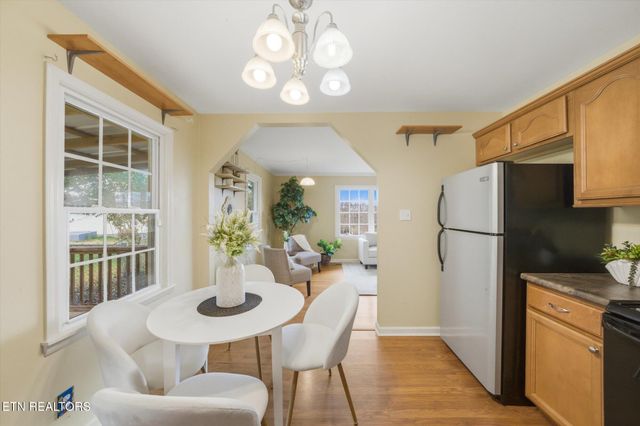 124 Crest Lane, Clinton, TN 37716