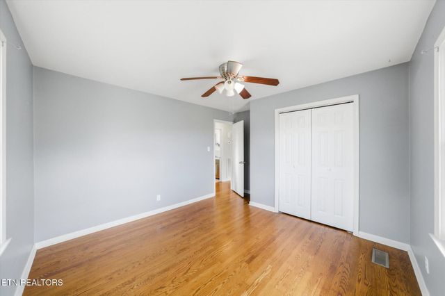 124 Crest Lane, Clinton, TN 37716