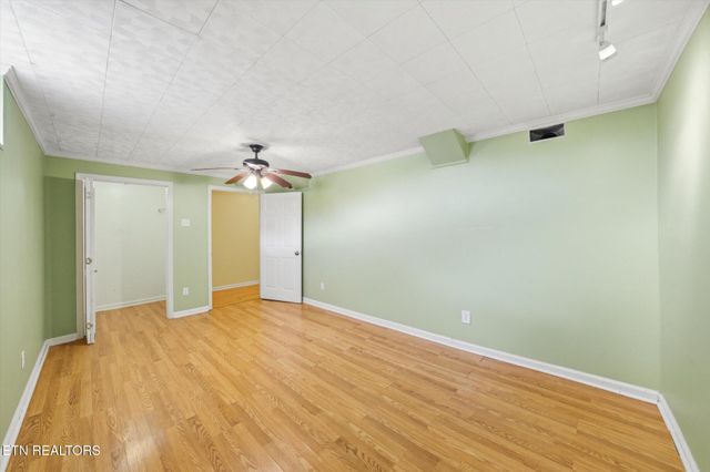 124 Crest Lane, Clinton, TN 37716