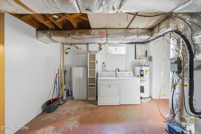 124 Crest Lane, Clinton, TN 37716