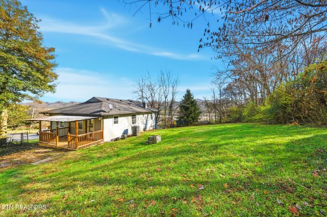 124 Crest Lane, Clinton, TN 37716