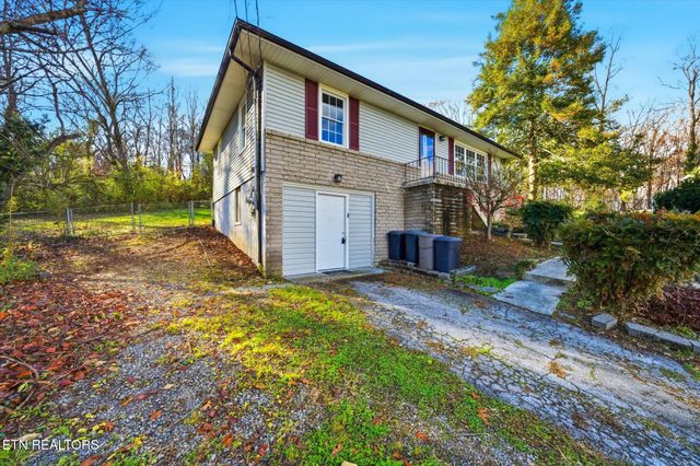 124 Crest Lane, Clinton, TN 37716