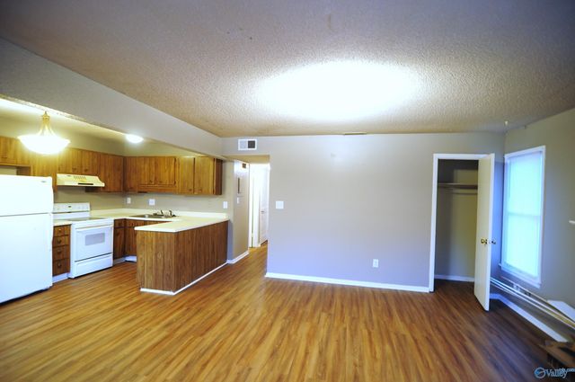 2701 Lantern Walk B, Huntsville, AL 35803