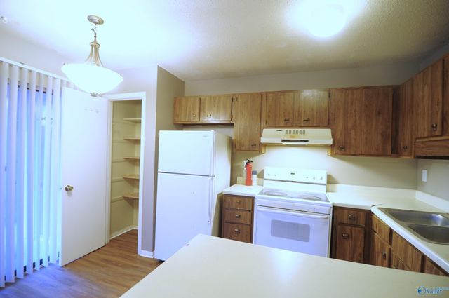 2701 Lantern Walk B, Huntsville, AL 35803