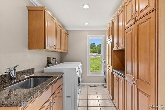 216 Whiting Lane, Clarkson Valley, MO 63005
