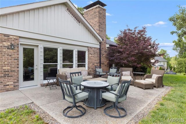 216 Whiting Lane, Clarkson Valley, MO 63005