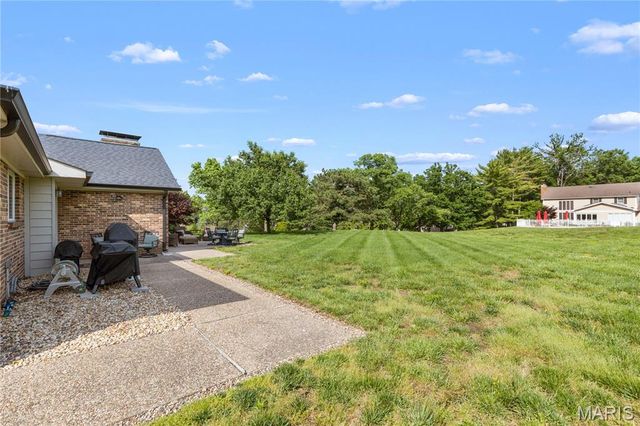 216 Whiting Lane, Clarkson Valley, MO 63005