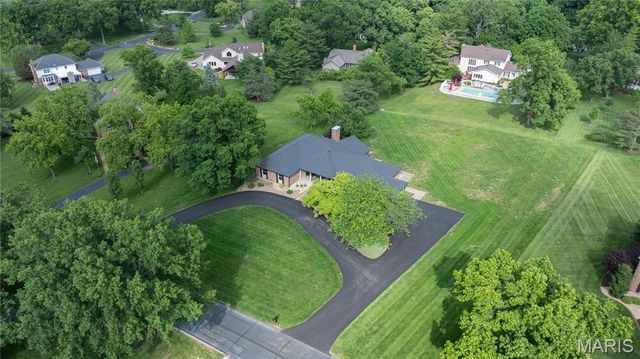 216 Whiting Lane, Clarkson Valley, MO 63005