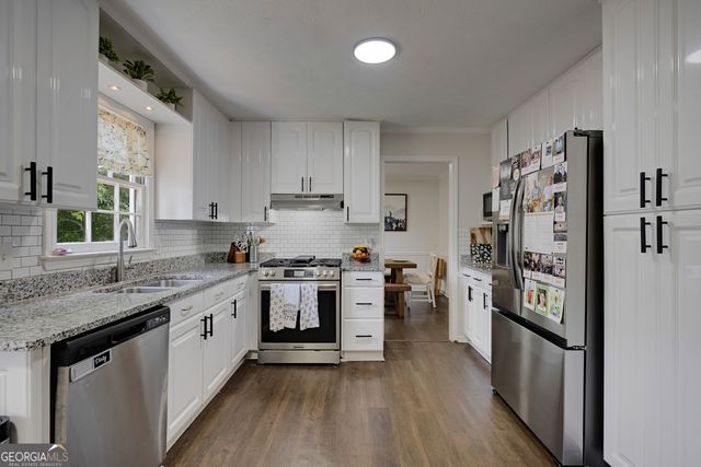 861 Lagoon Court, Stone Mountain, GA 30083