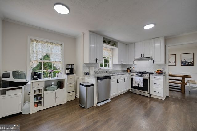 861 Lagoon Court, Stone Mountain, GA 30083