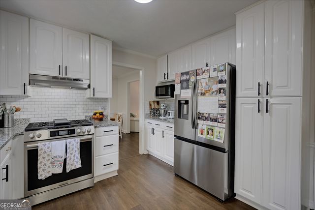 861 Lagoon Court, Stone Mountain, GA 30083