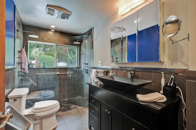 908 NE 16th Place, Fort Lauderdale, FL 33305