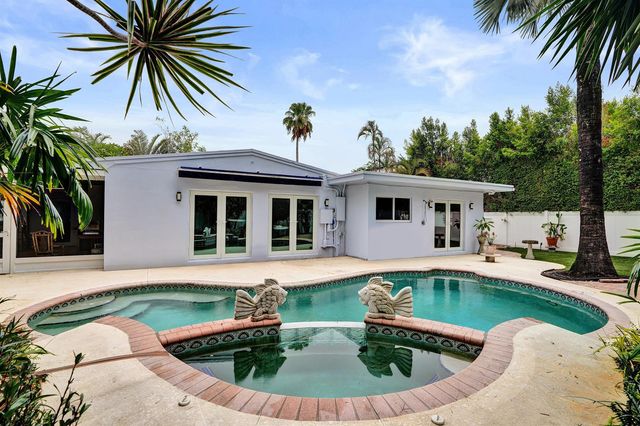 908 NE 16th Place, Fort Lauderdale, FL 33305