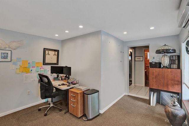 908 NE 16th Place, Fort Lauderdale, FL 33305
