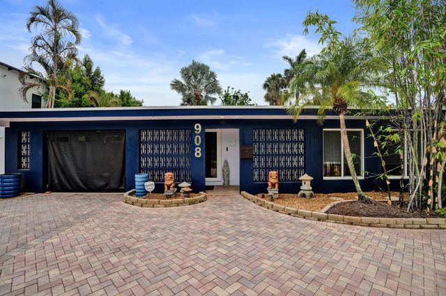 908 NE 16th Place, Fort Lauderdale, FL 33305