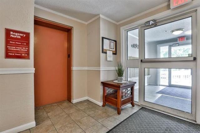 490 River Rd Apt 31, Manchester, NH 03104