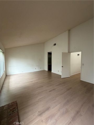 17811 Devonshire, Northridge, CA 91325