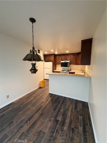 17811 Devonshire, Northridge, CA 91325