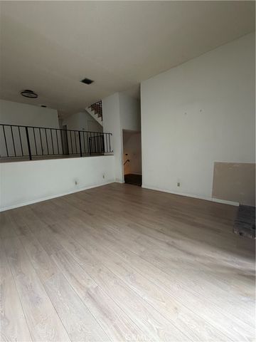 17811 Devonshire, Northridge, CA 91325