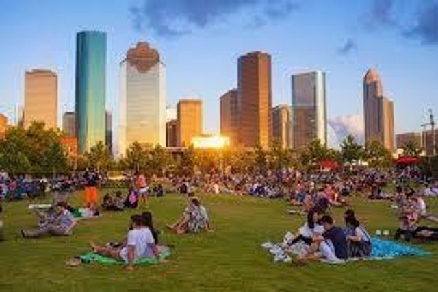 816 Lester Street, Houston, TX 77007