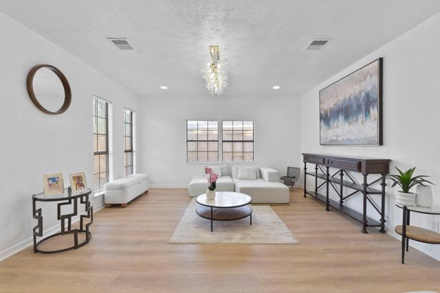 5530 Malmedy Road, Houston, TX 77033