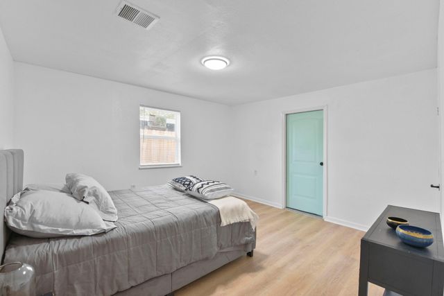 5530 Malmedy Road, Houston, TX 77033