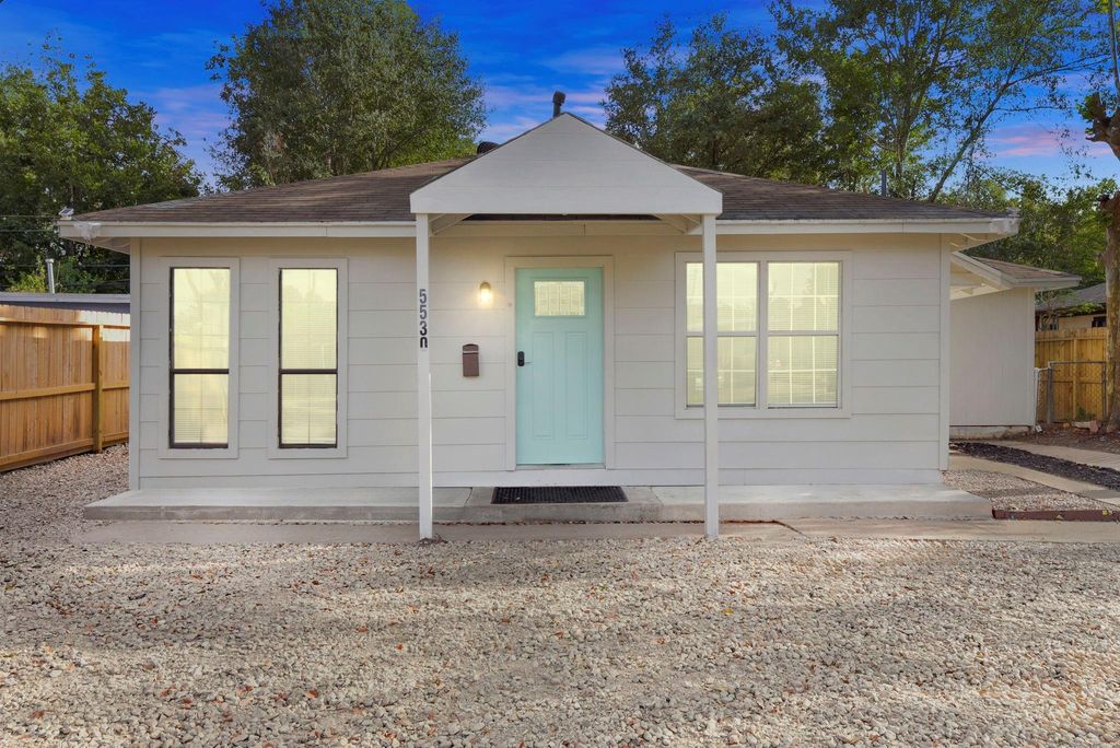 5530 Malmedy Road, Houston, TX 77033