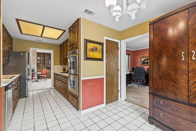 16833 Davenport Court, Dallas, TX 75248