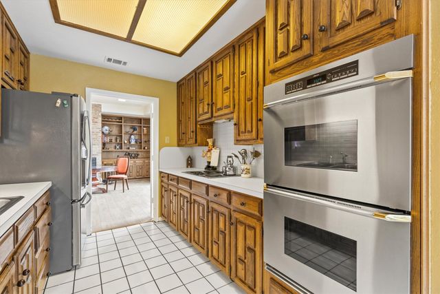 16833 Davenport Court, Dallas, TX 75248