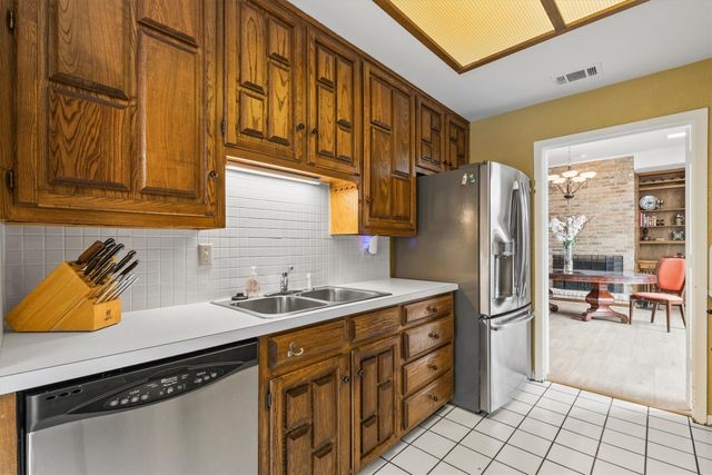 16833 Davenport Court, Dallas, TX 75248