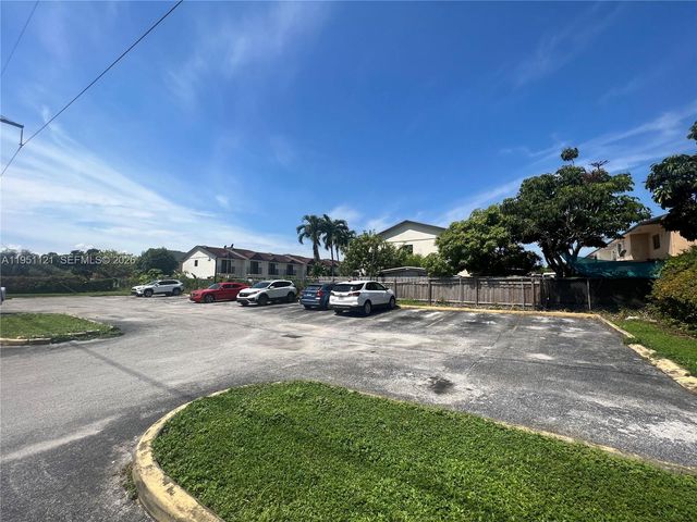 5420 W 21st Ct 412, Hialeah, FL 33016