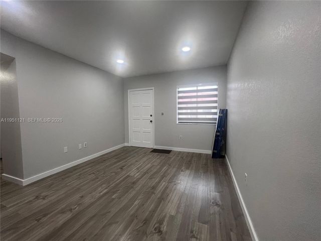 5420 W 21st Ct 412, Hialeah, FL 33016